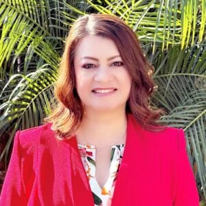 Erika Corral-Arvizu Headshot